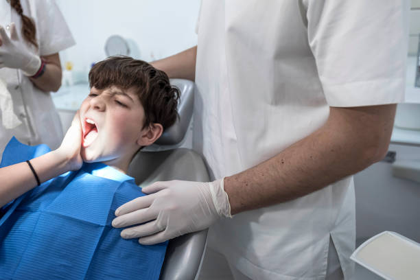 Best Emergency Tooth Extraction in Cumberland, WI